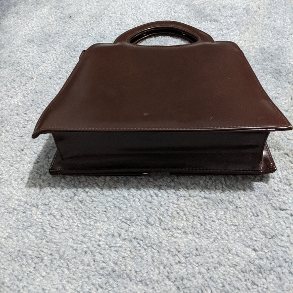 Vintage handbag 2 sides open w mirror and credit card holders. 2 inside pockets - Picture 5 of 5